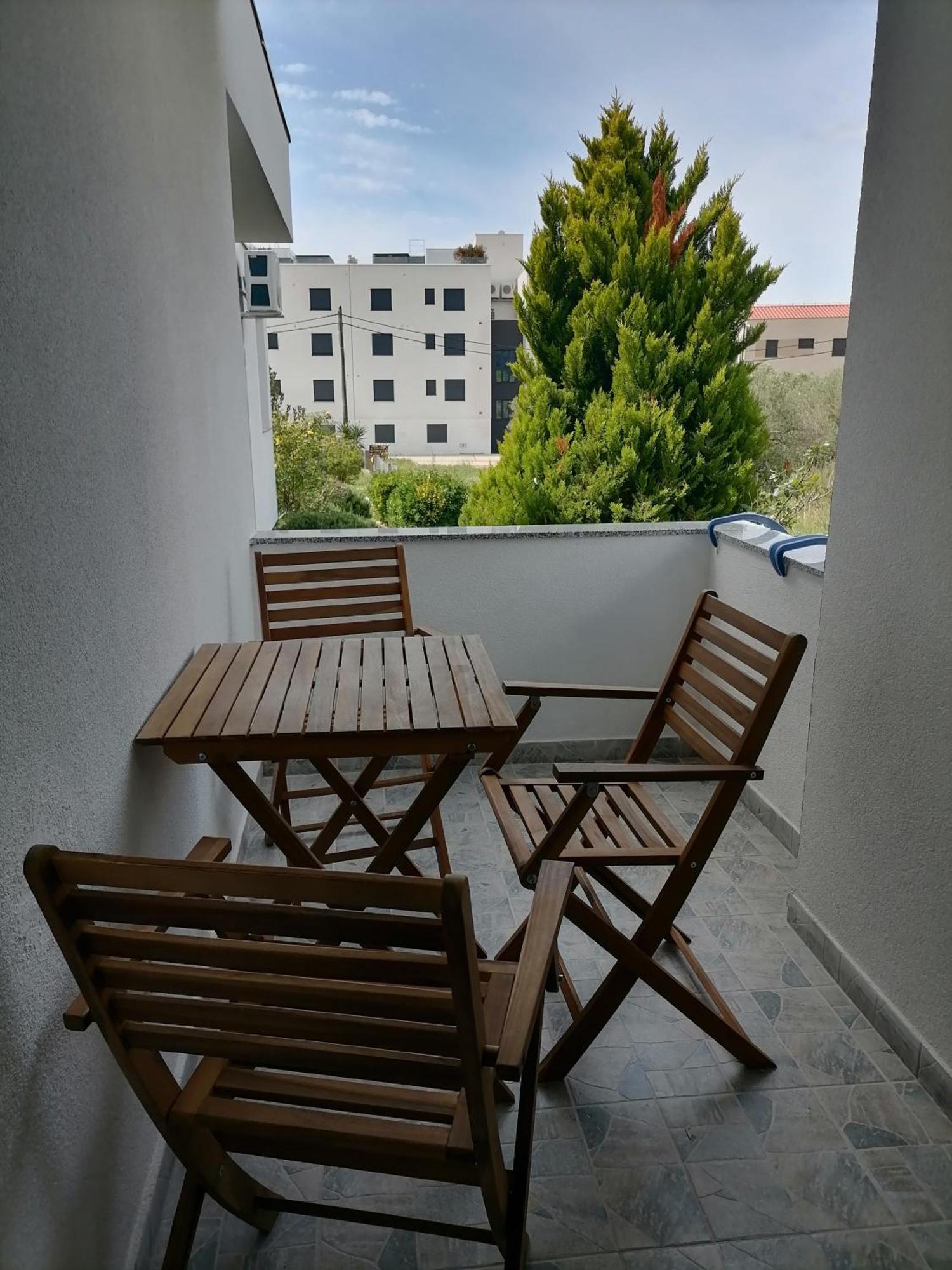 Apartments Dora Bibinje, 30 M From The Sea Екстериор снимка